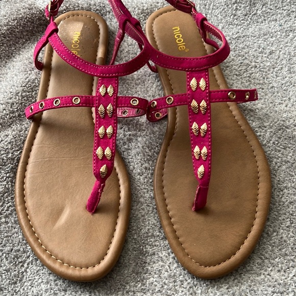 Nicole Woman’s Sandals NWOT - Picture 1 of 6